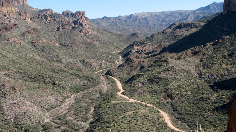 Apache Trail Historic Road