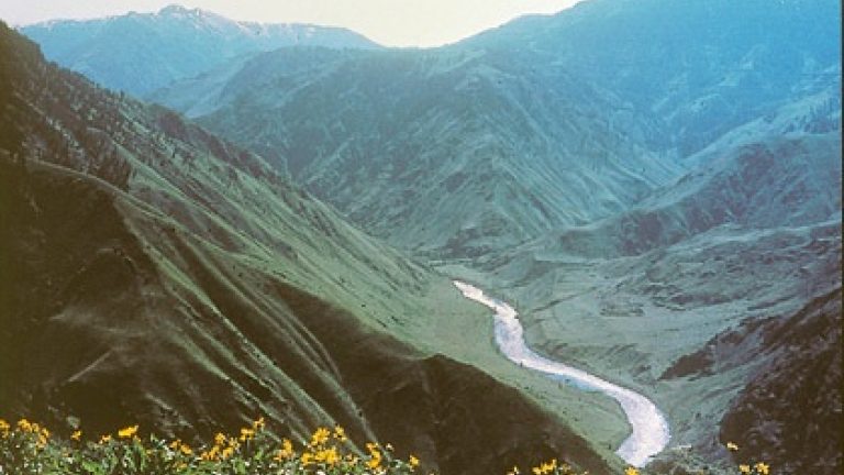 Hells Canyon Road